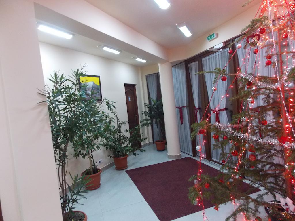 Guest house Pensiunea Mara Desesti