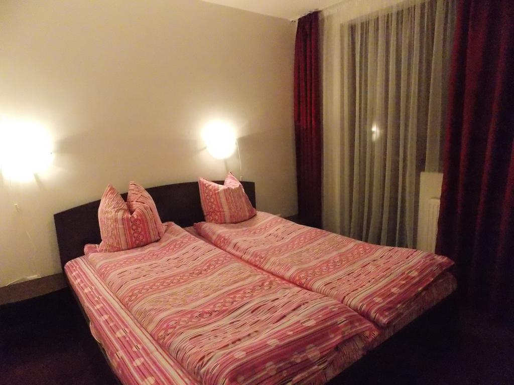 Guest house Pensiunea Mara Desesti